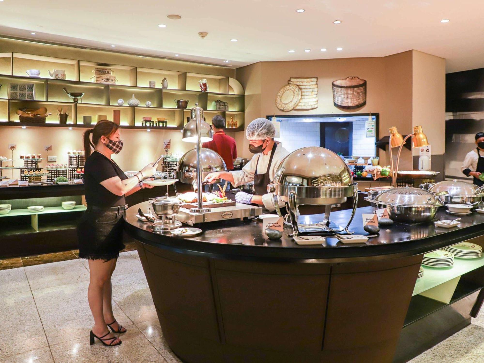 Joy Nostalg Hotel And Suites Manila Managed By The Ascott Limited Pasig City Dış mekan fotoğraf